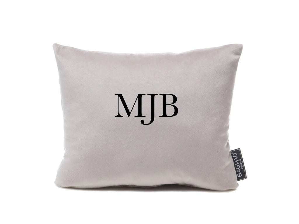 Monogram - Bagpad